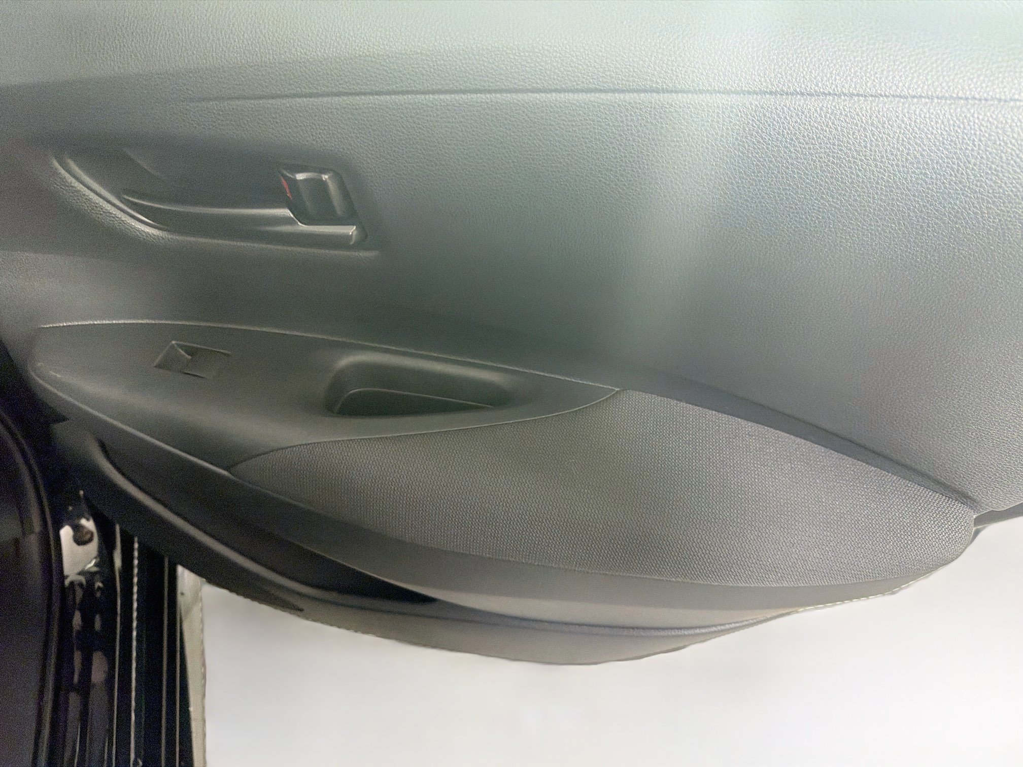 Used 2025 Toyota Corolla LE FWD image 27