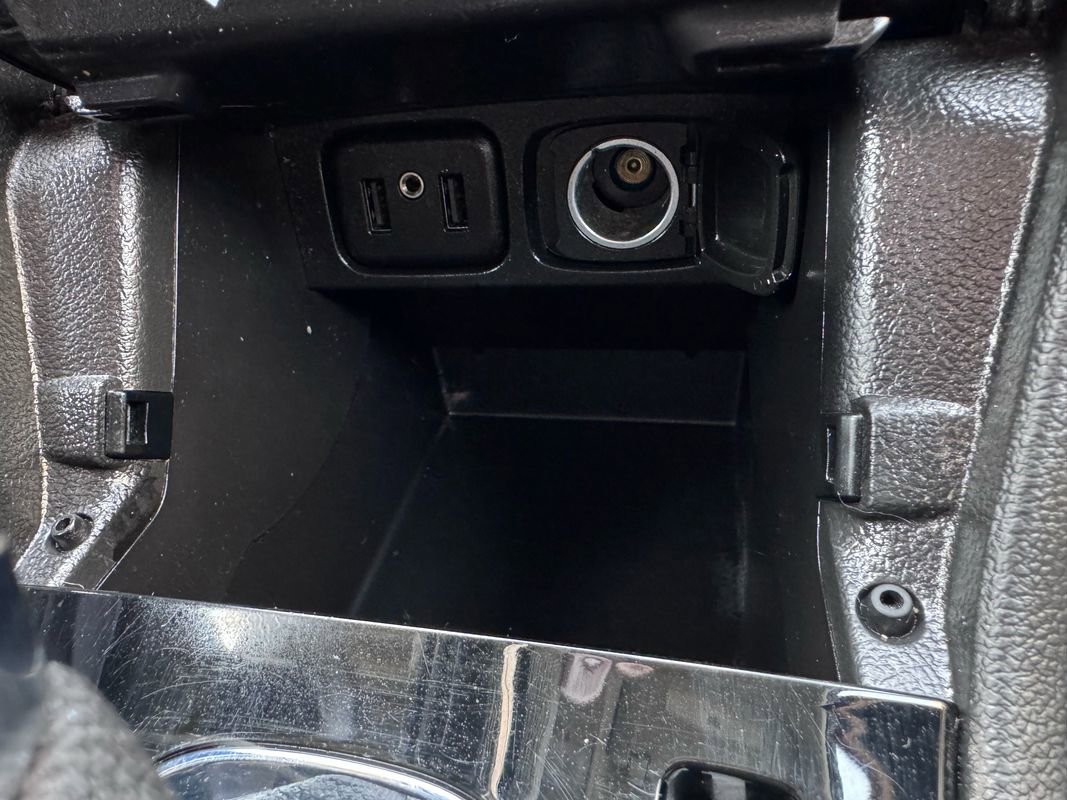 Used 2021 Buick Encore Preferred image 24