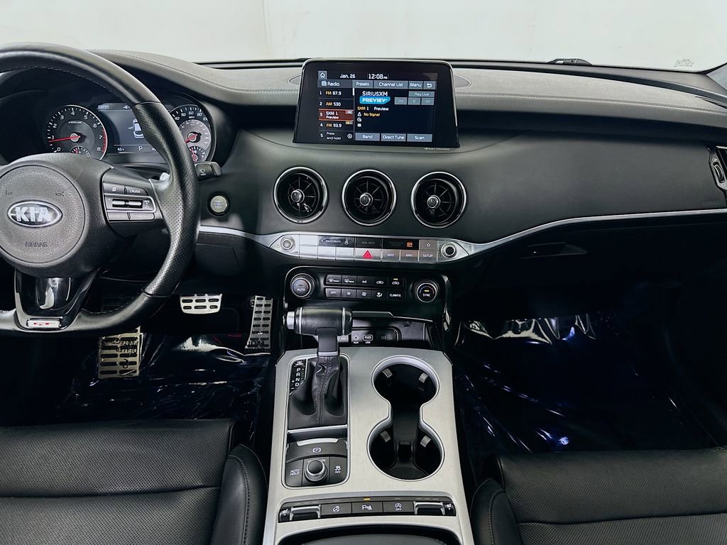 Used 2018 Kia Stinger GT1 image 18