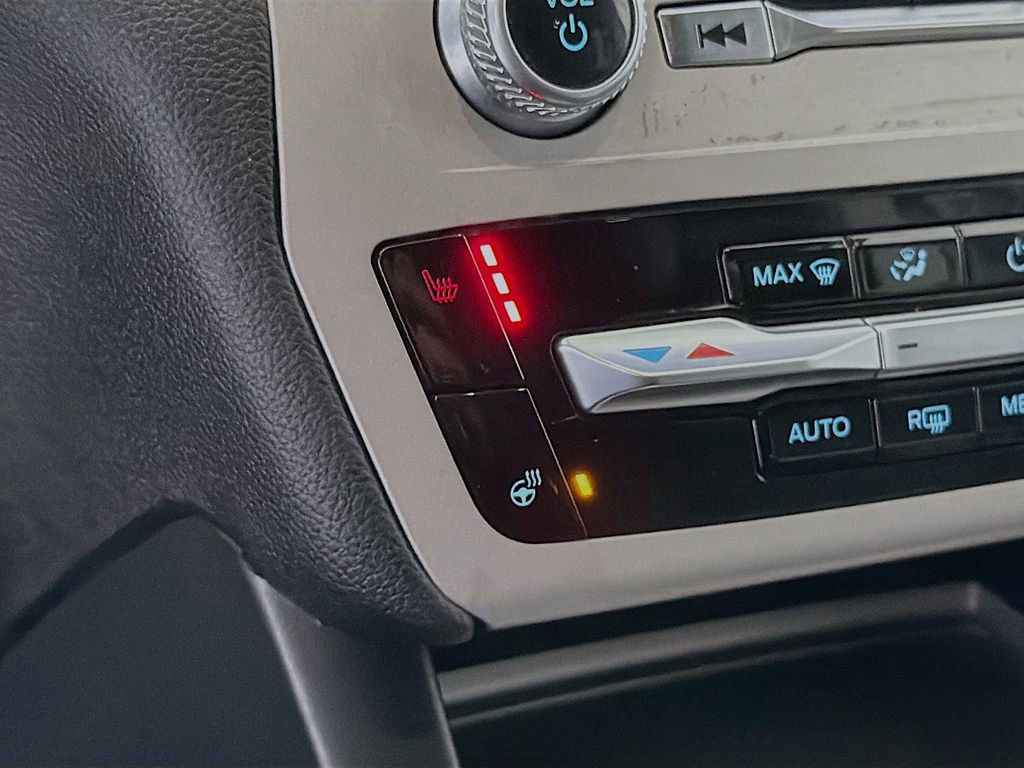 Used 2023 Ford Explorer XLT w/ Equipment Group 202A image 23