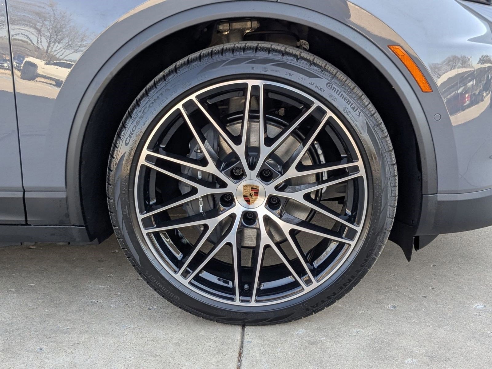 New 2026 Porsche Macan Electric RWD image 28