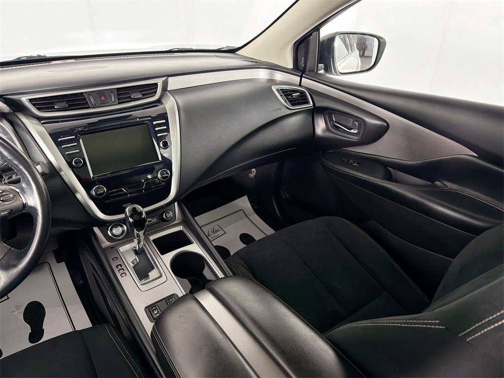 Used 2020 Nissan Murano SV image 23