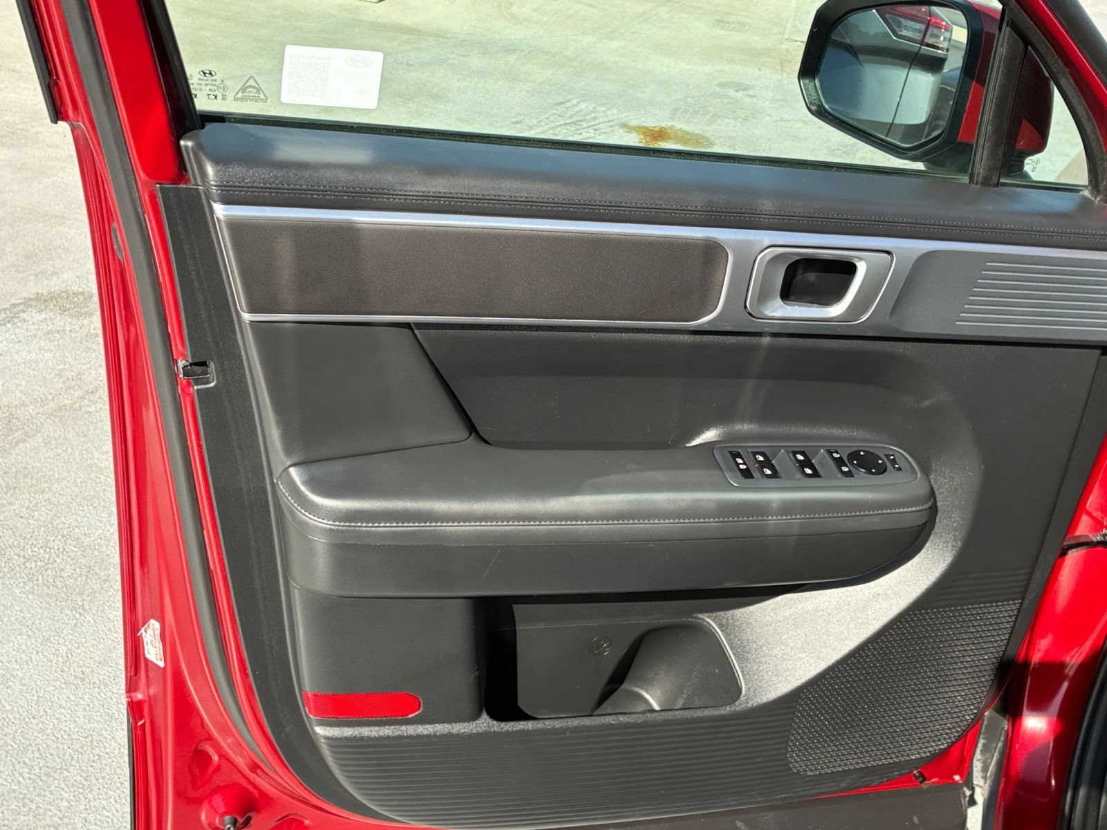 Used 2025 Hyundai Santa Fe SEL FWD image 15