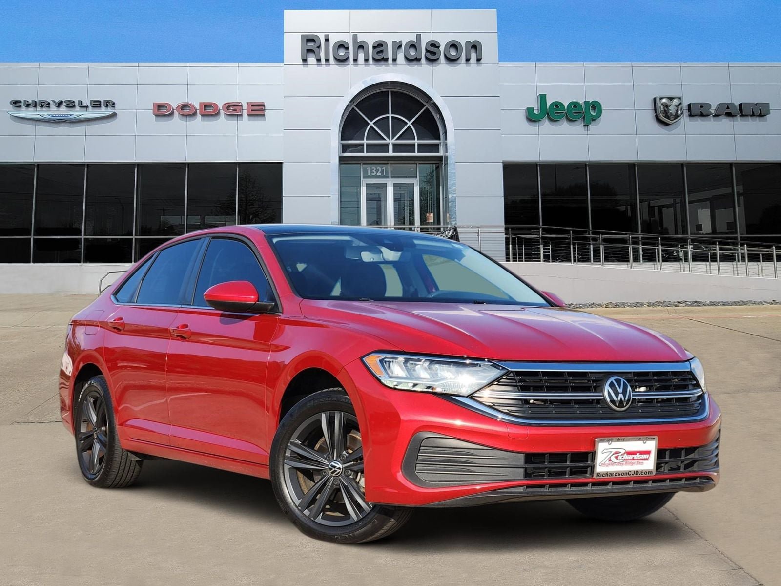 Used 2022 Volkswagen Jetta SE FWD image 1