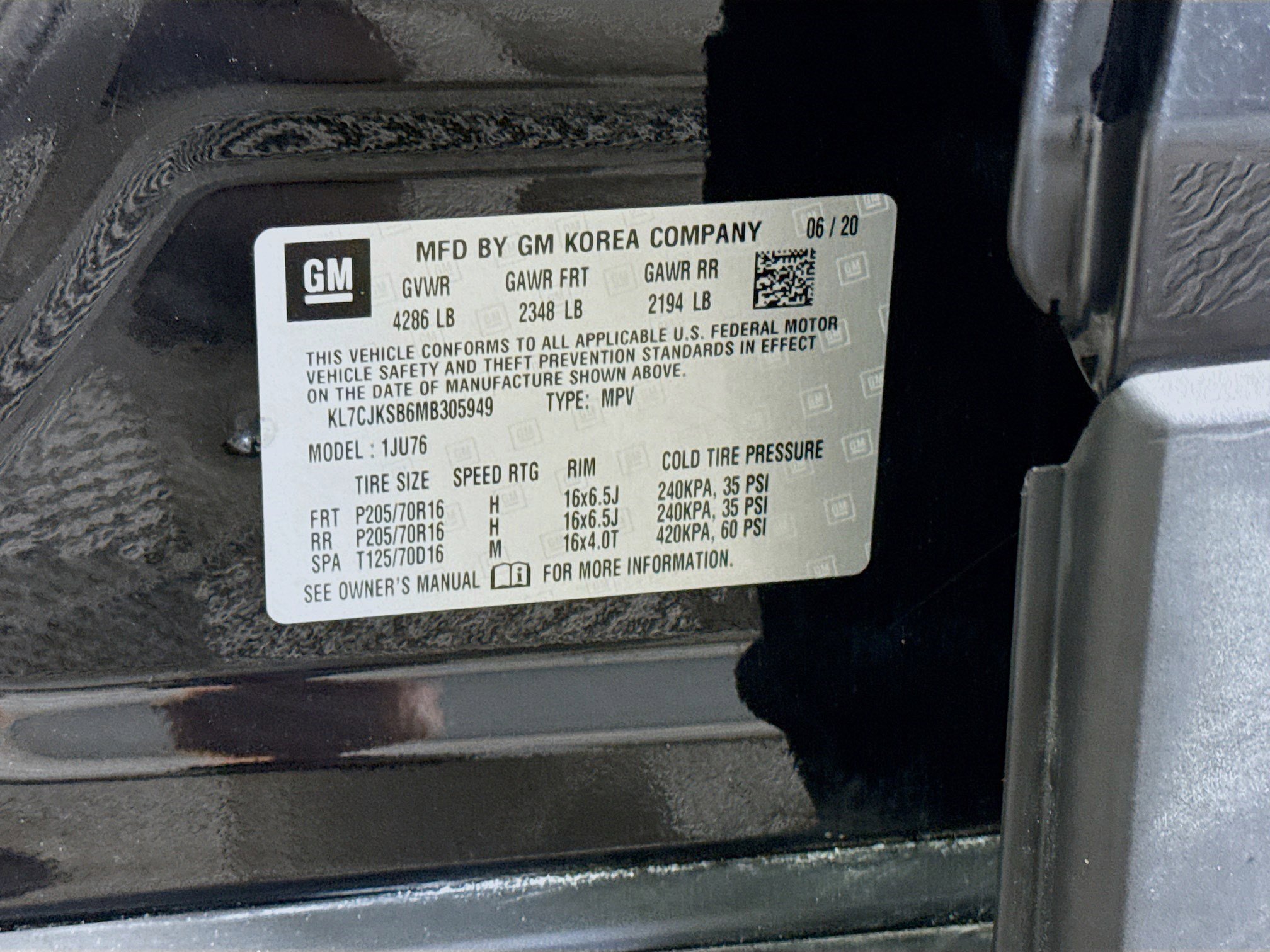 Used 2021 Chevrolet Trax LS w/ Tint and Cruise Package image 39