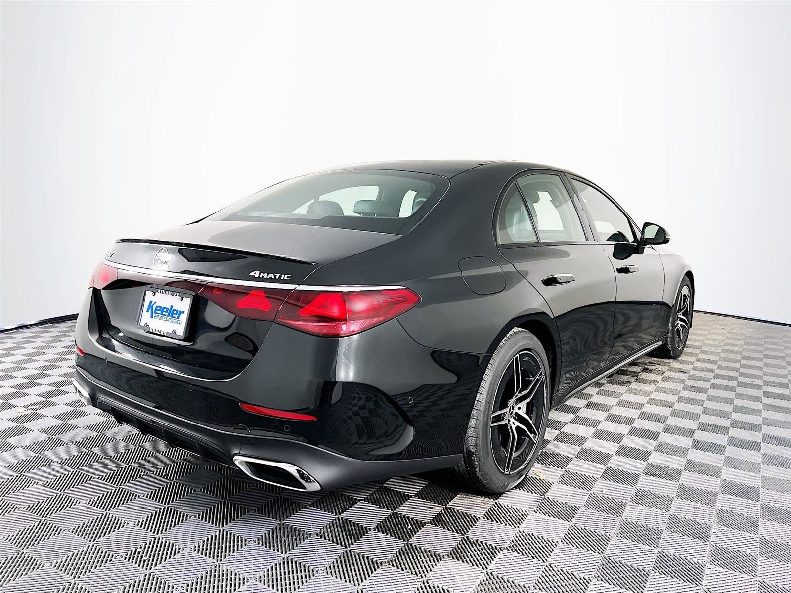 New 2026 Mercedes-Benz E 450 4MATIC Sedan image 6