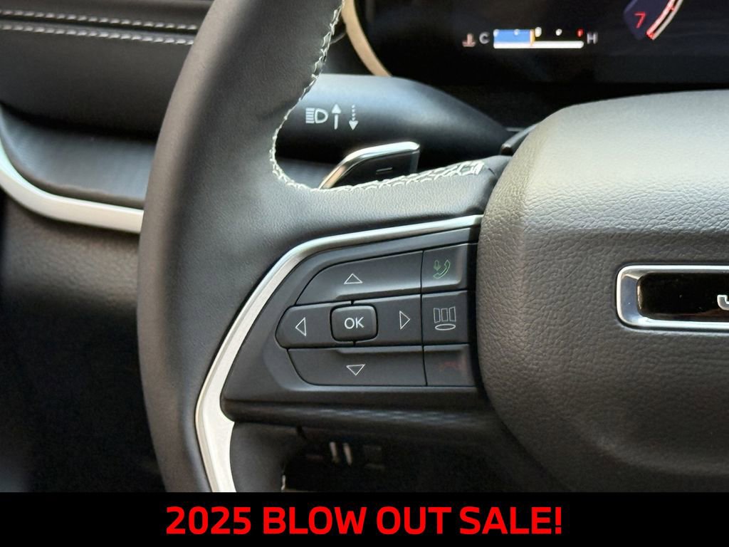 New 2025 Jeep Grand Cherokee L Altitude image 13