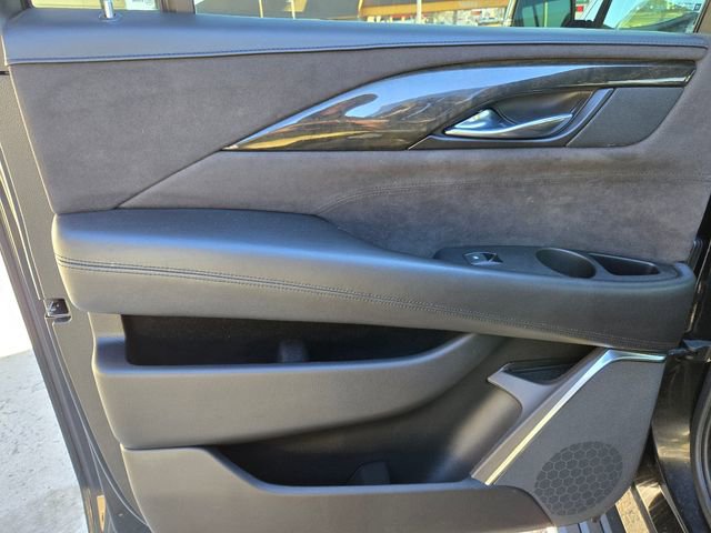 Used 2020 Cadillac Escalade ESV Platinum image 41