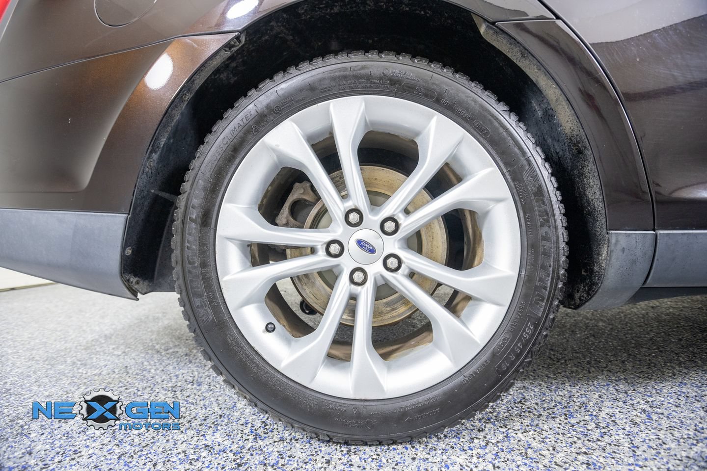 Used 2013 Ford Taurus SEL FWD image 44