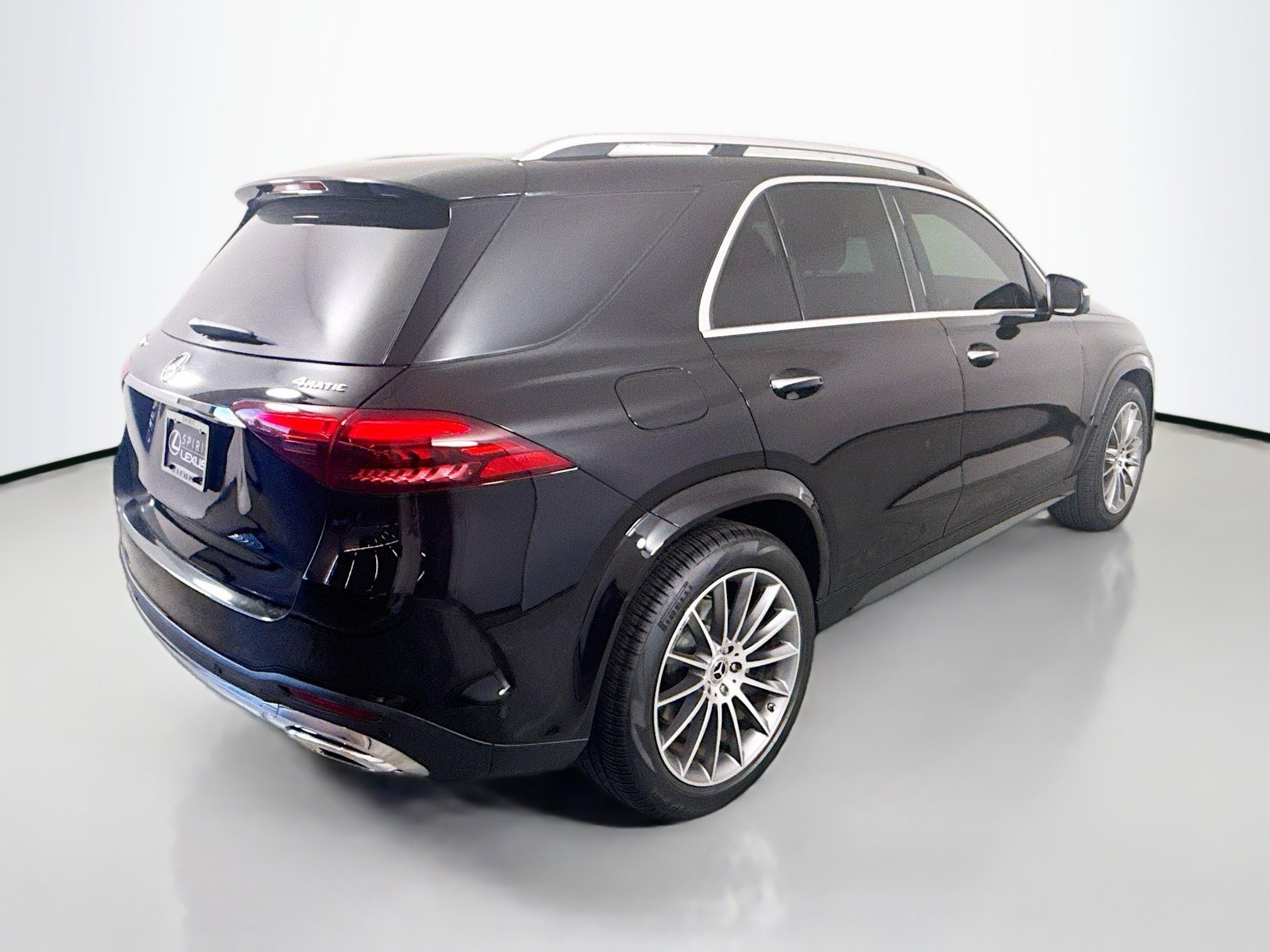 Used 2024 Mercedes-Benz GLE 350 4MATIC image 7