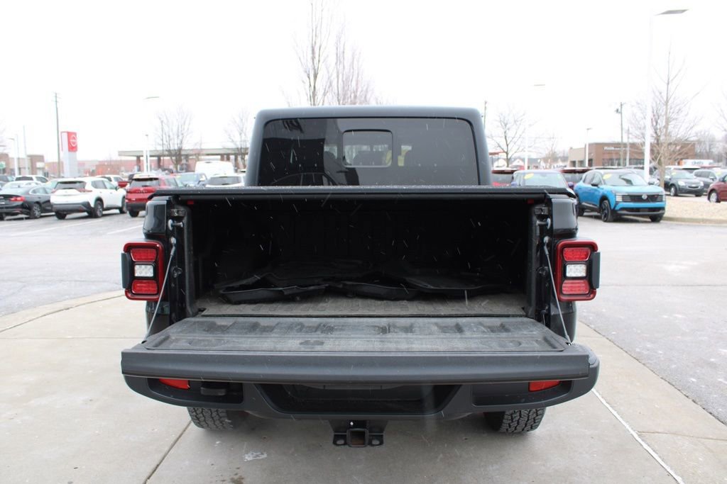 Used 2022 Jeep Gladiator Overland w/ Popular Equipment Package image 10