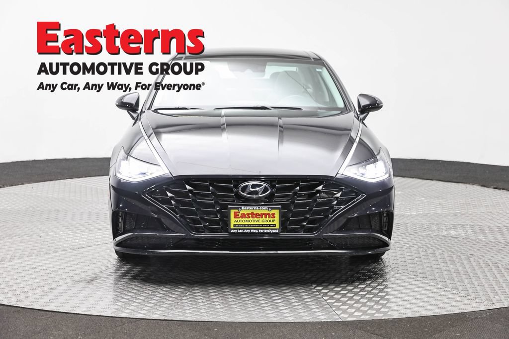 Used 2023 Hyundai Sonata SEL w/ Convenience Package FWD image 2