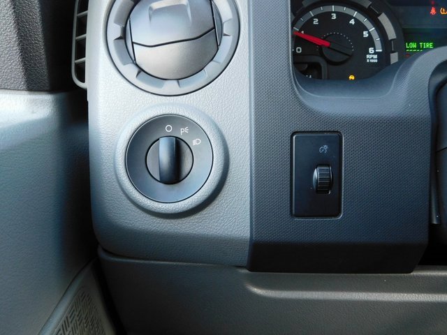 Used 2012 Ford E-350 and Econoline 350 XLT image 25