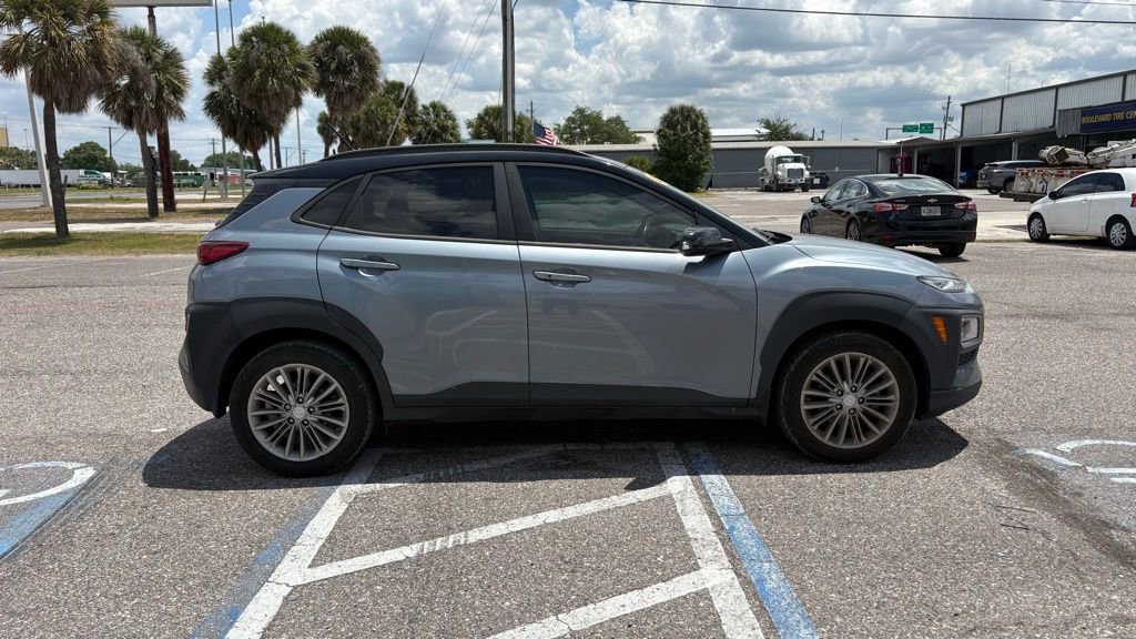 Used 2018 Hyundai Kona SEL FWD image 2