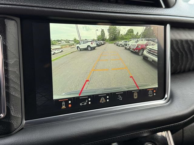 Used 2024 GMC Yukon XL Denali w/ Advanced Technology Package AWD/4WD image 16