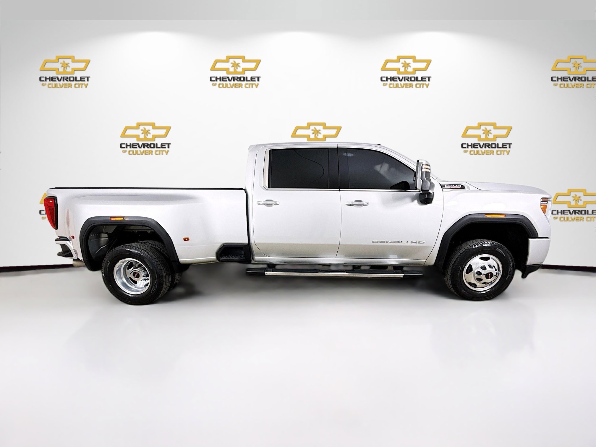Used 2022 GMC Sierra 3500 Denali image 8