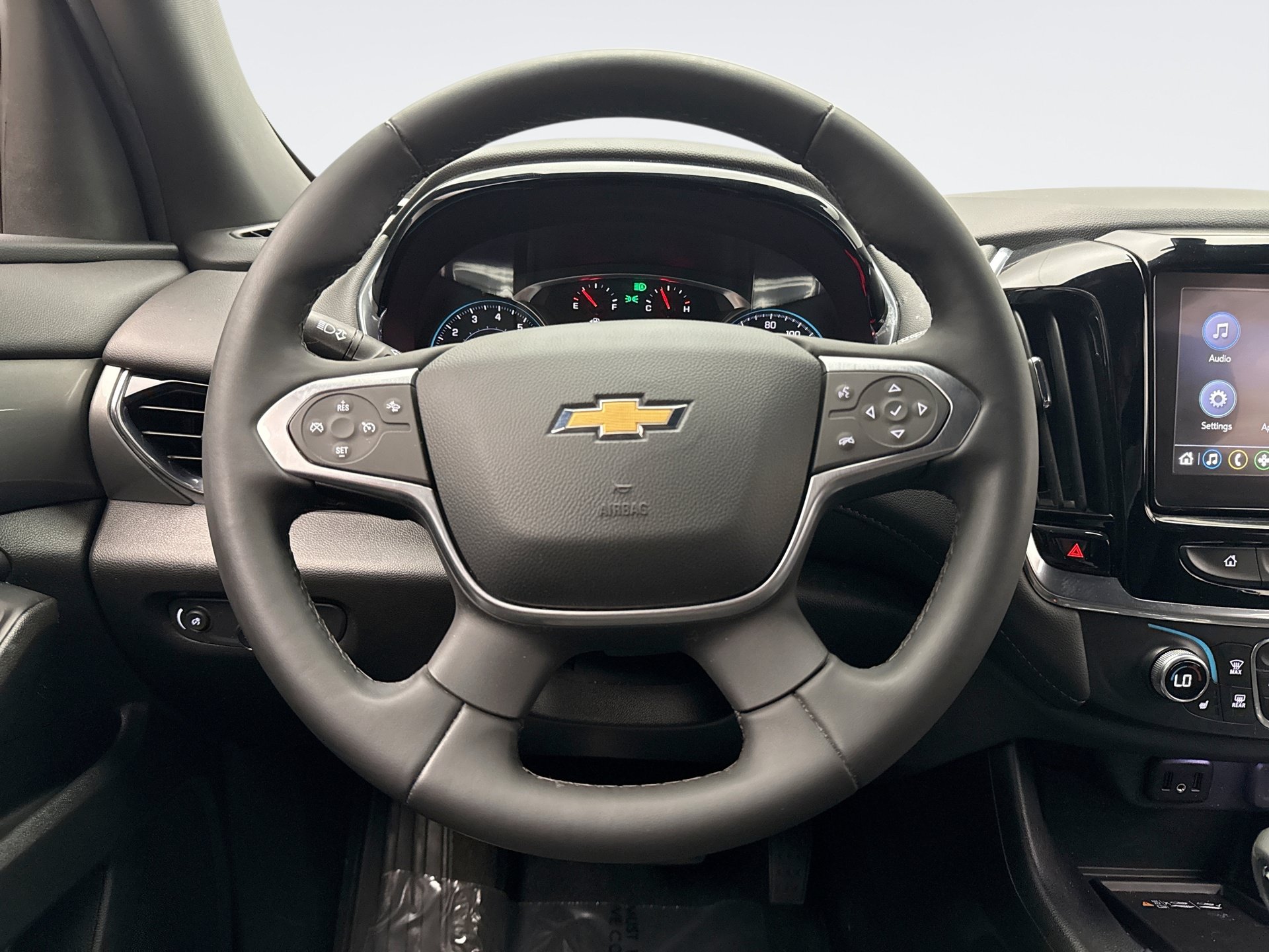 Used 2023 Chevrolet Traverse LT AWD/4WD image 12