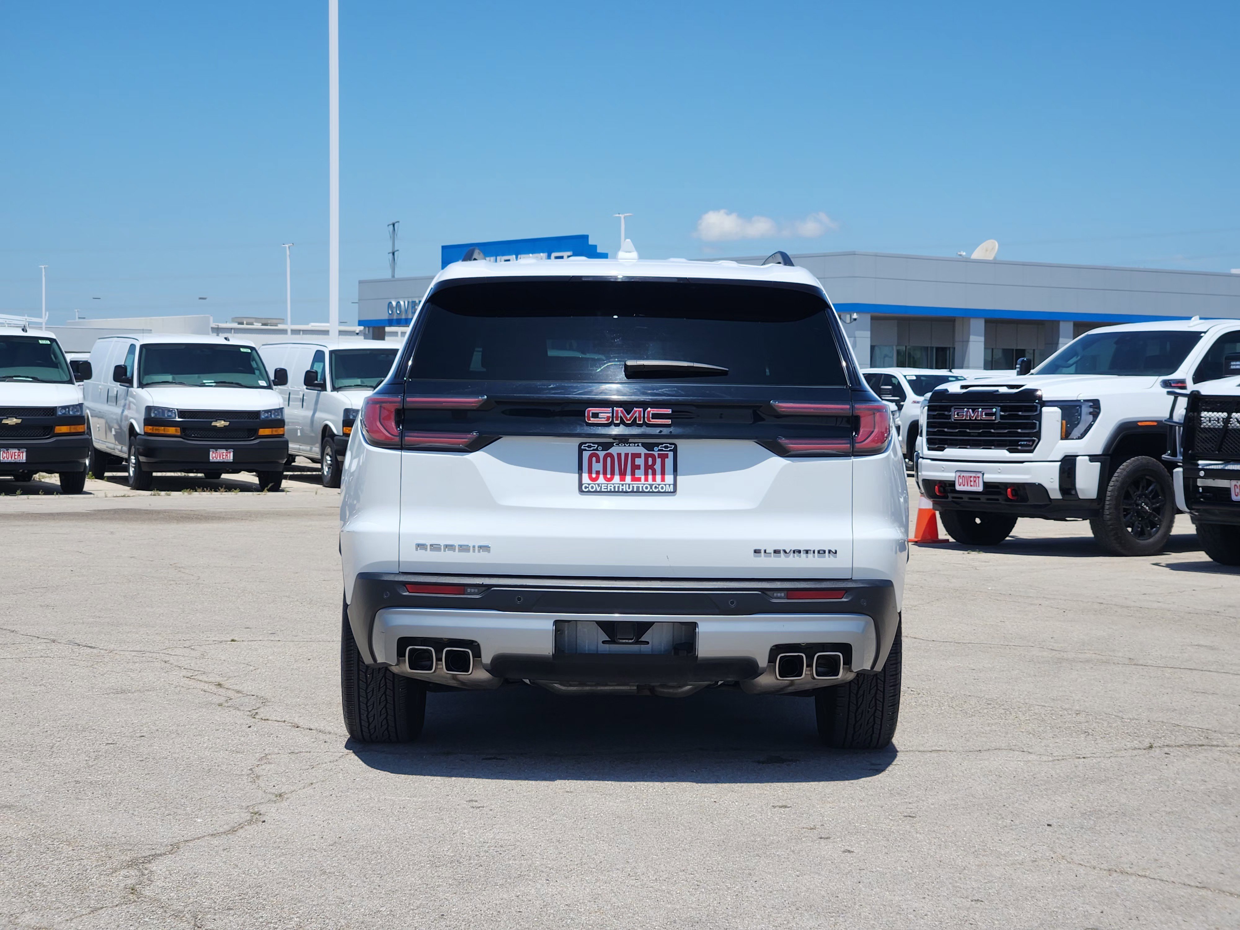 Used 2024 GMC Acadia Elevation FWD image 6