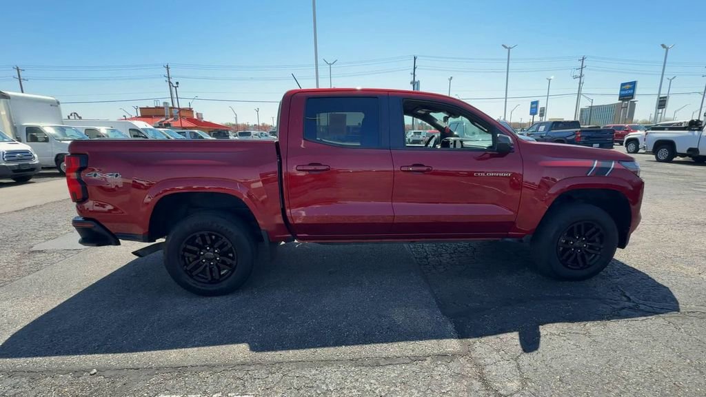 Used 2023 Chevrolet Colorado LT w/ LT Convenience Package AWD/4WD image 9