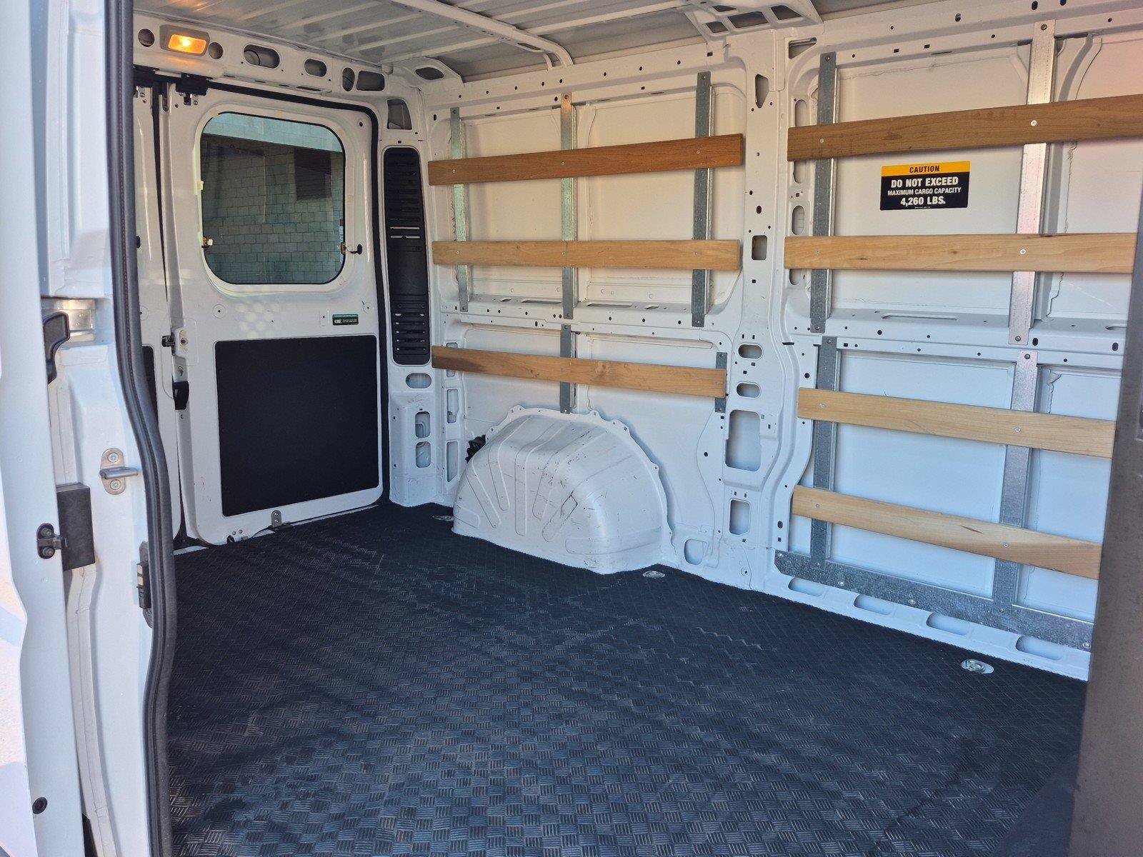 Used 2025 RAM ProMaster 2500 w/ U-Haul Equipment Group FWD image 7
