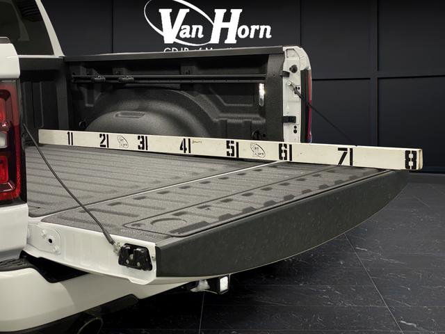 New 2026 RAM 1500 4x4 Crew Cab image 15
