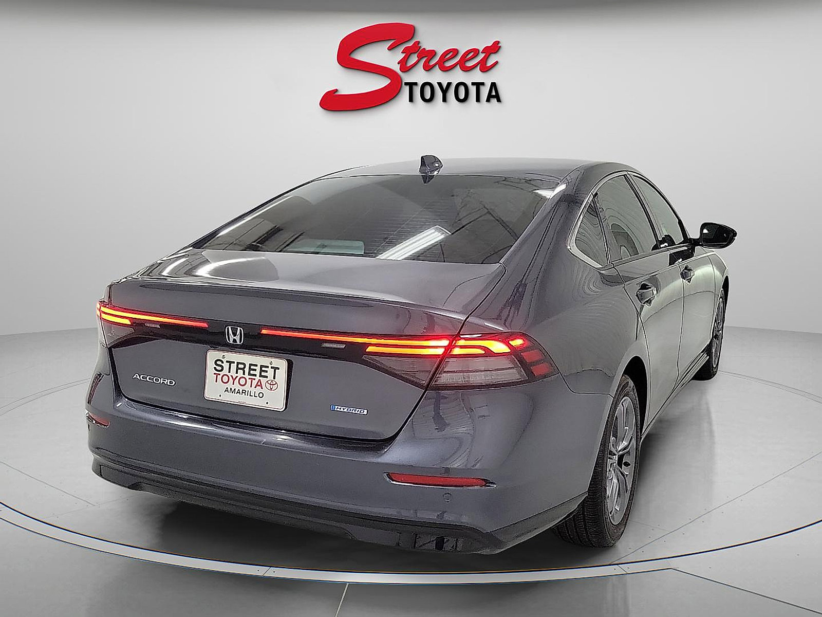 Used 2024 Honda Accord EX-L image 4