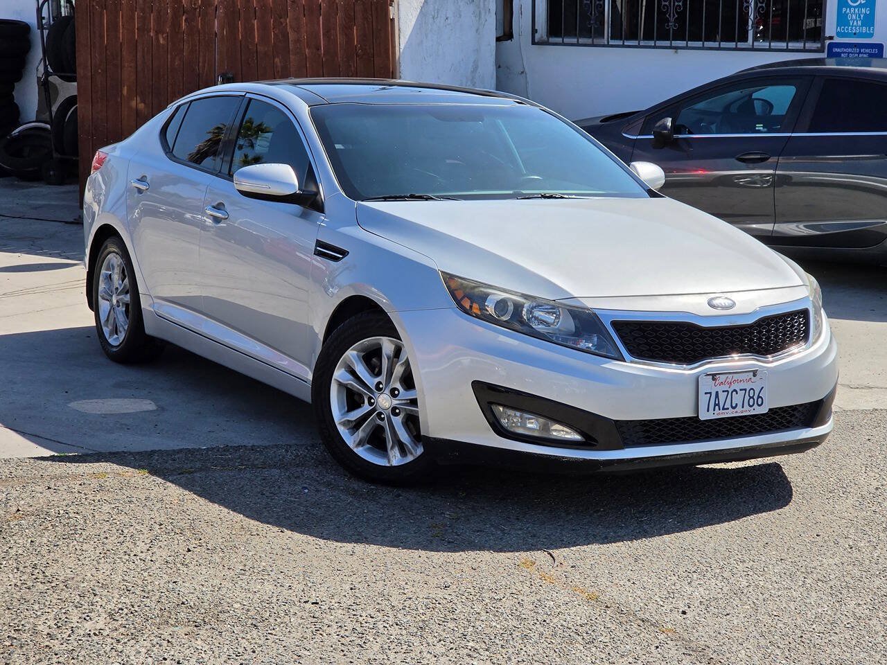 Used 2013 Kia Optima EX w/ Premium Pkg FWD image 3