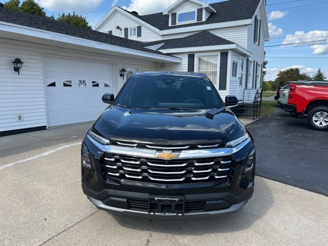 New 2026 Chevrolet Equinox LT w/ Convenience Package II image 2
