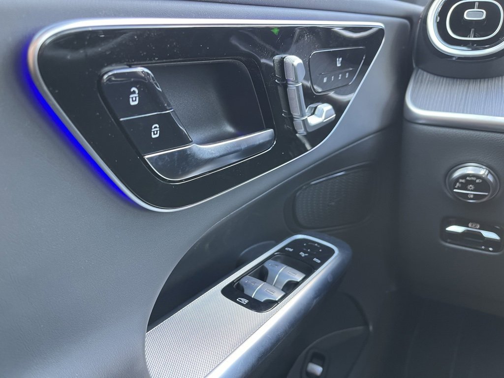 Certified 2025 Mercedes-Benz GLC 43 AMG 4MATIC image 17