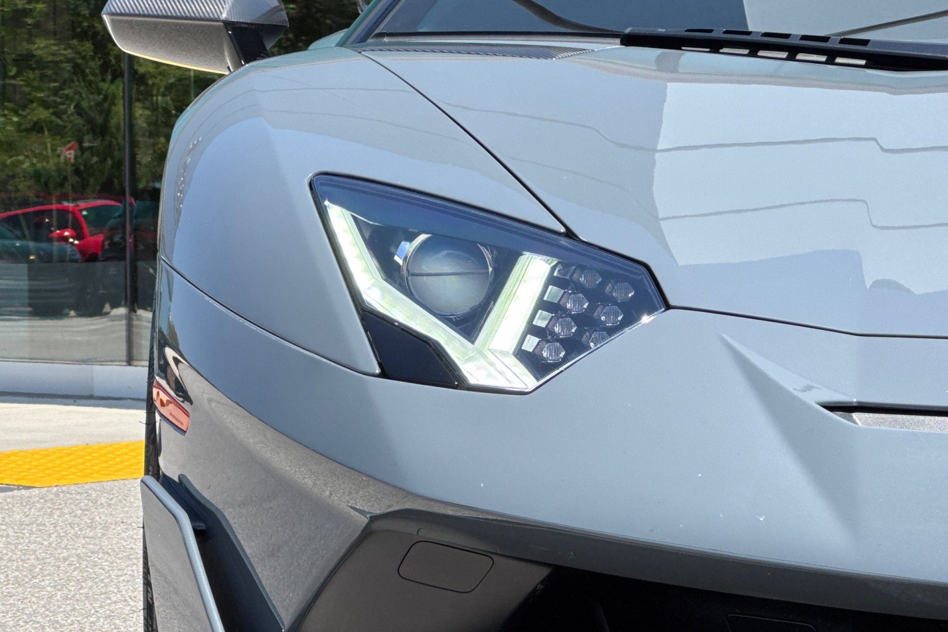 Used 2020 Lamborghini Aventador SVJ AWD/4WD image 35
