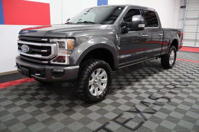 Used 2020 Ford F250 Platinum w/ FX4 Off-Road Package AWD/4WD image 3