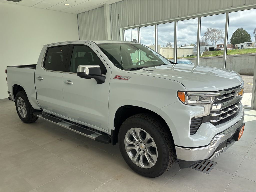 New 2026 Chevrolet Silverado 1500 LTZ w/ LTZ Premium Package AWD/4WD image 5