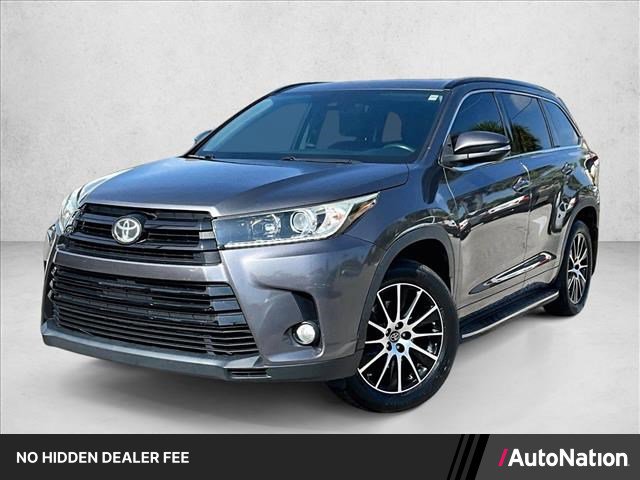 Used 2018 Toyota Highlander SE
