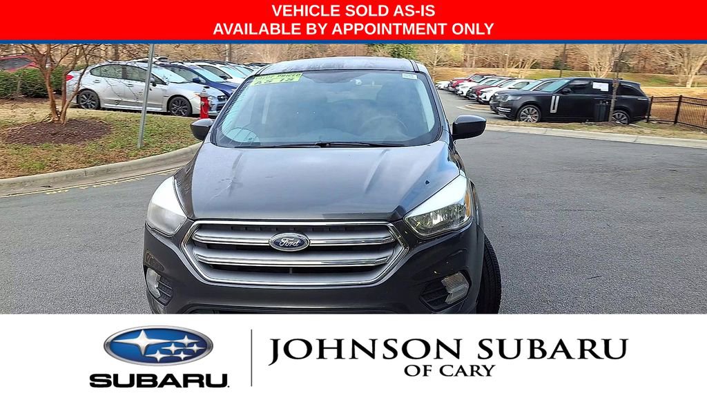Used 2017 Ford Escape SE image 3