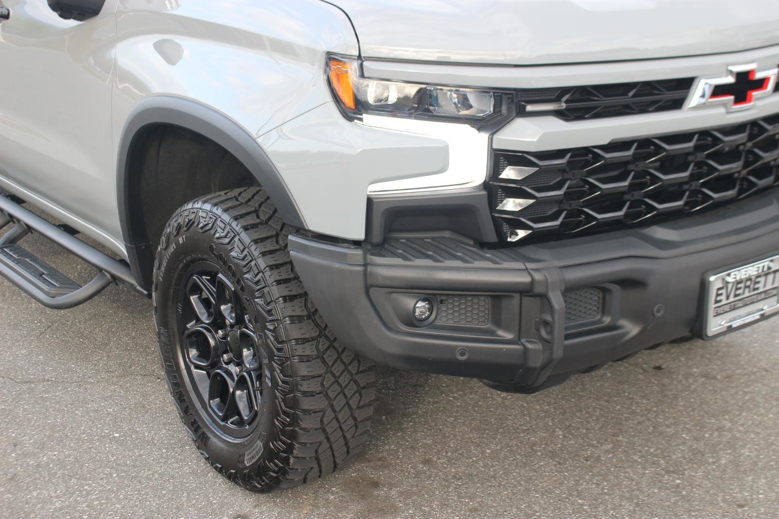 Used 2024 Chevrolet Silverado 1500 ZR2 w/ ZR2 Bison Edition image 9