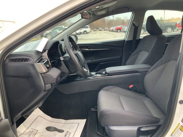 Used 2025 Toyota Camry LE image 15