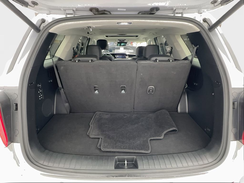 Used 2022 Hyundai Palisade Limited FWD image 17