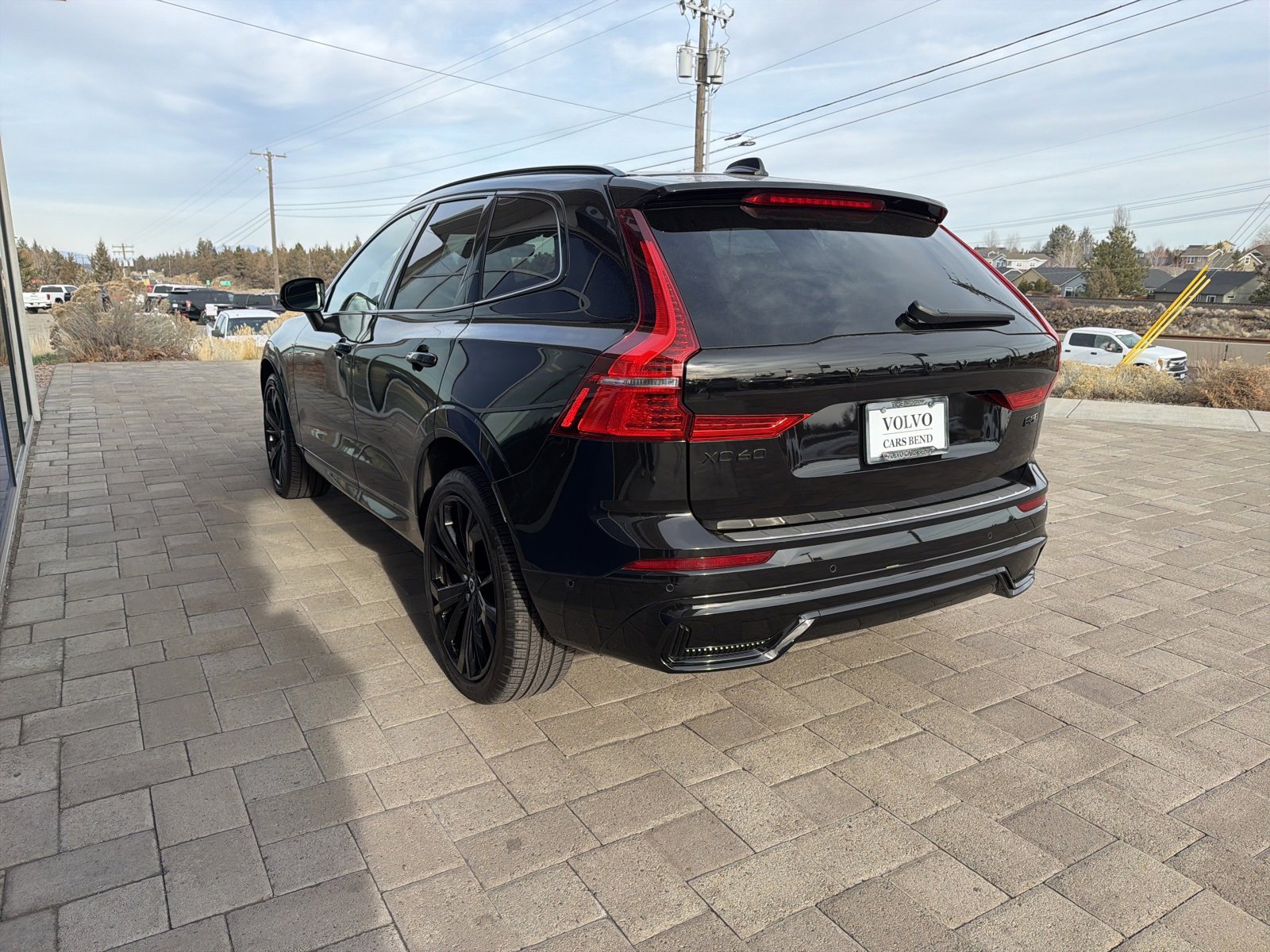 Used 2024 Volvo XC60 B5 Ultimate w/ Protection Package Premier image 5