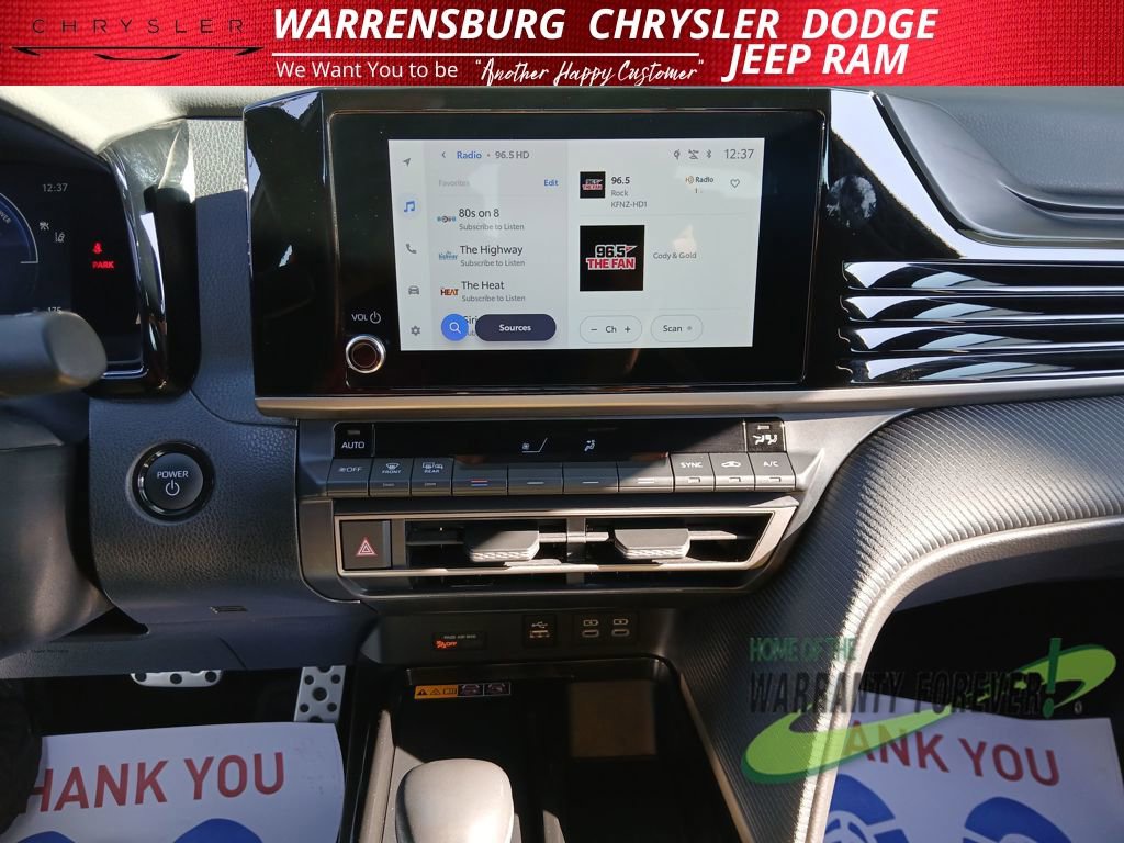 Used 2025 Toyota Camry SE image 20