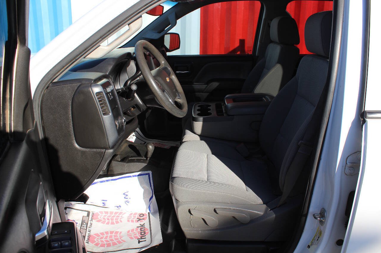 Used 2015 Chevrolet Silverado 2500 W/T AWD/4WD image 9