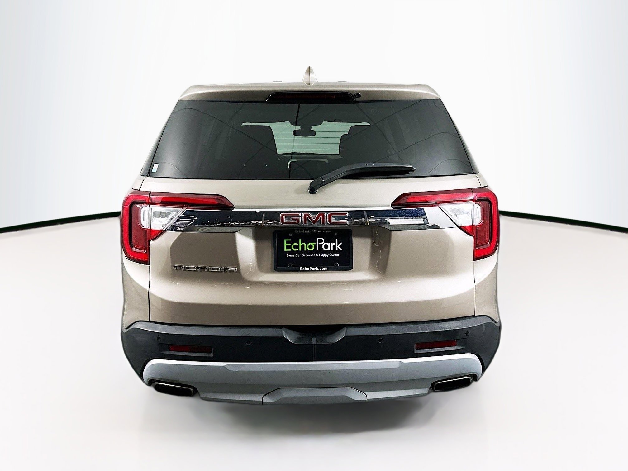 Used 2023 GMC Acadia SLE image 7