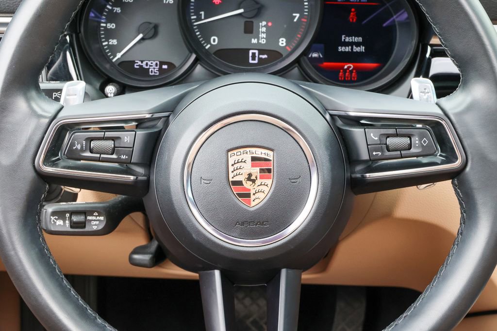 Certified 2023 Porsche Macan Turbo AWD/4WD image 27