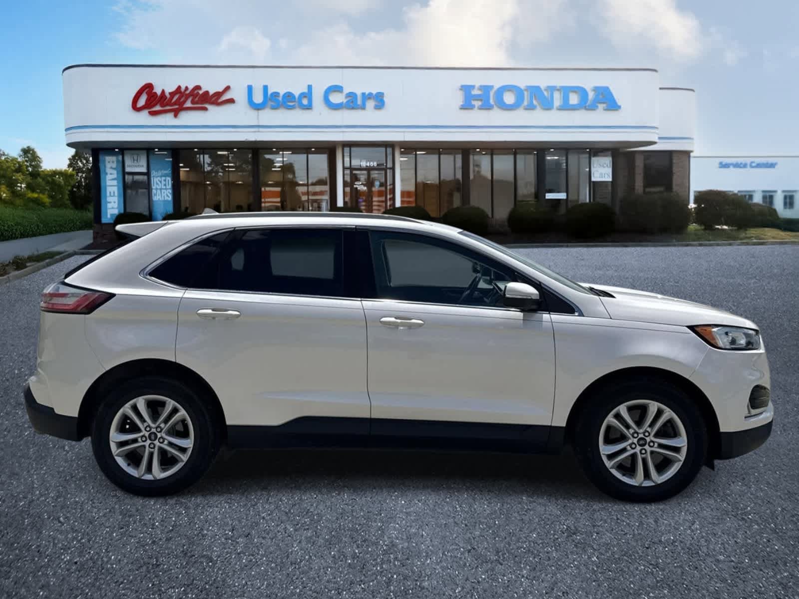 Used 2019 Ford Edge SEL w/ Equipment Group 201A AWD/4WD image 6