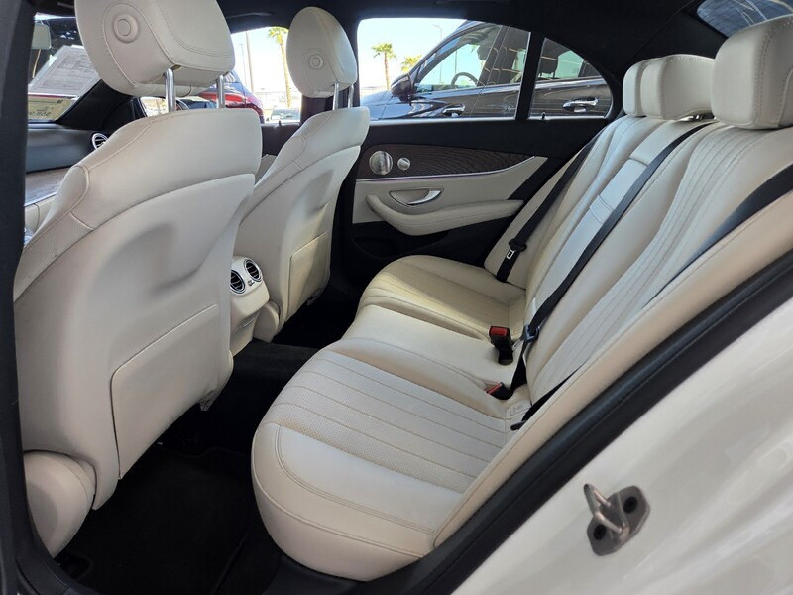 Used 2023 Mercedes-Benz E 450 4MATIC Sedan image 14