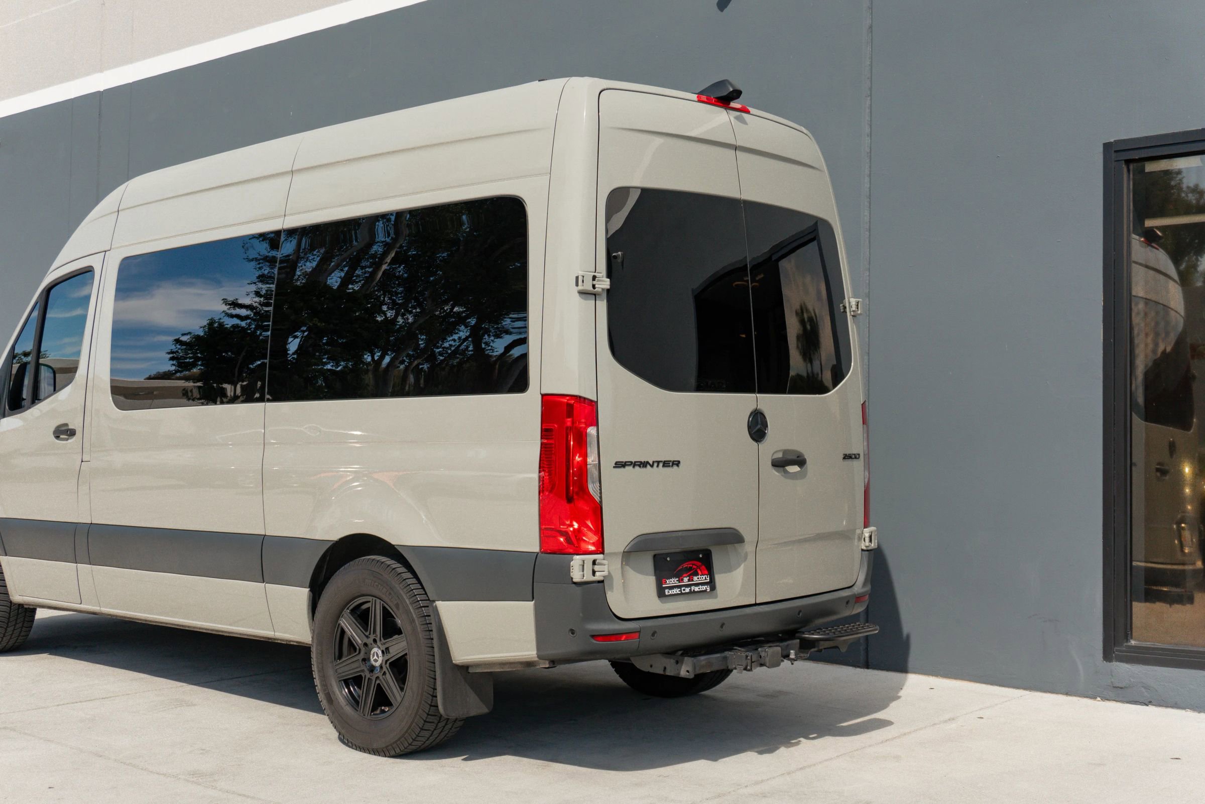 Used 2021 Mercedes-Benz Sprinter 2500 image 24