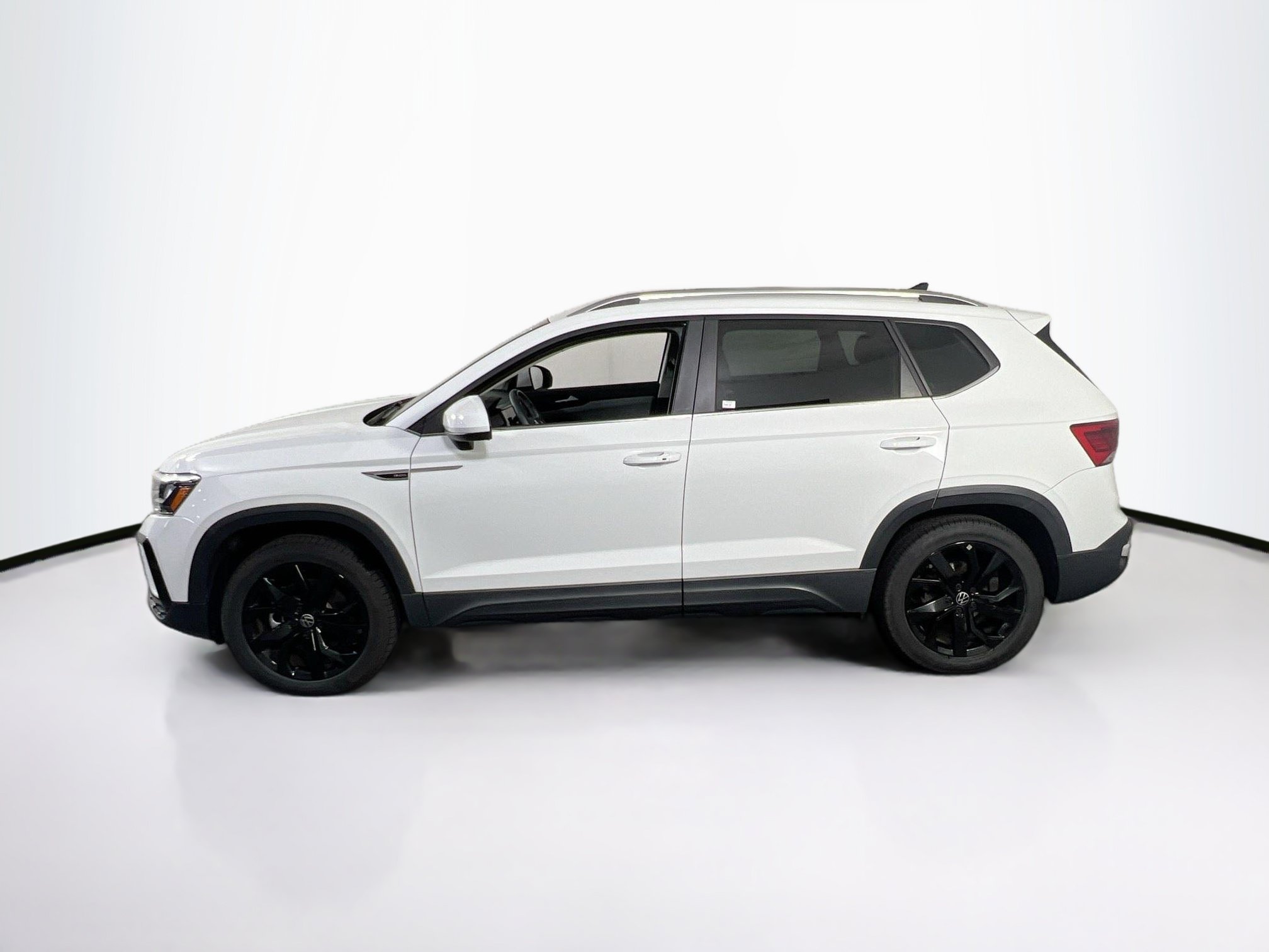 Used 2022 Volkswagen Taos SE AWD/4WD image 8