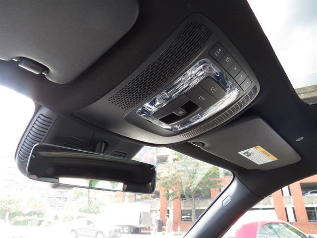 Used 2025 Mercedes-Benz GLB 35 AMG 4MATIC image 18