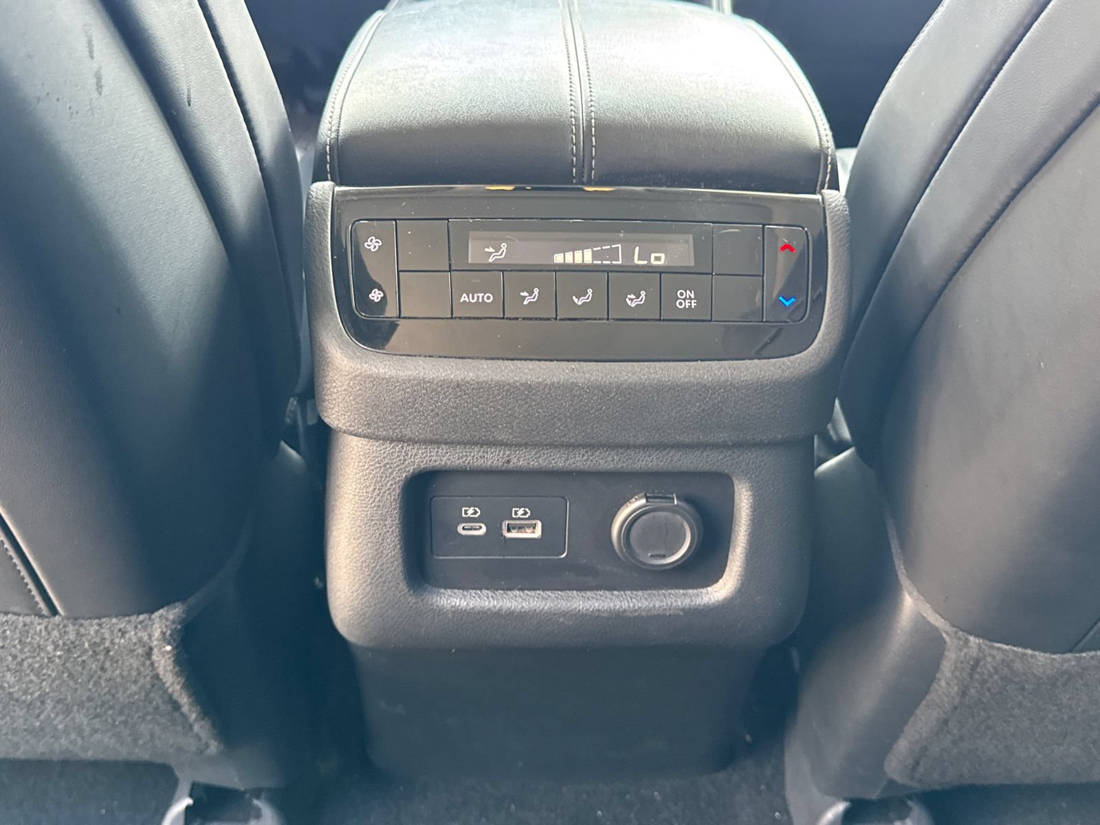 Used 2024 INFINITI QX60 Luxe w/ Cargo Package FWD image 25