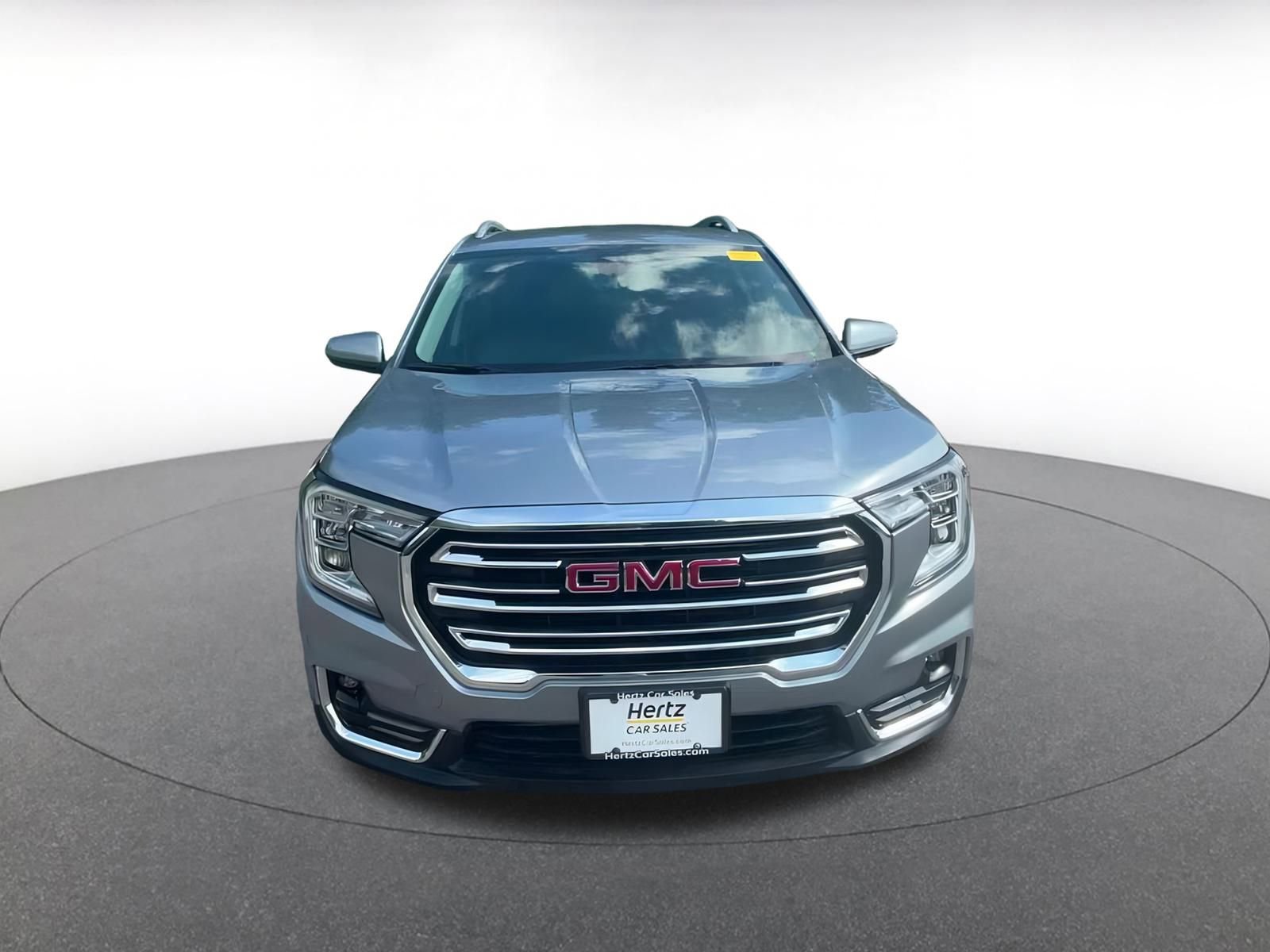 Used 2024 GMC Terrain SLT image 4
