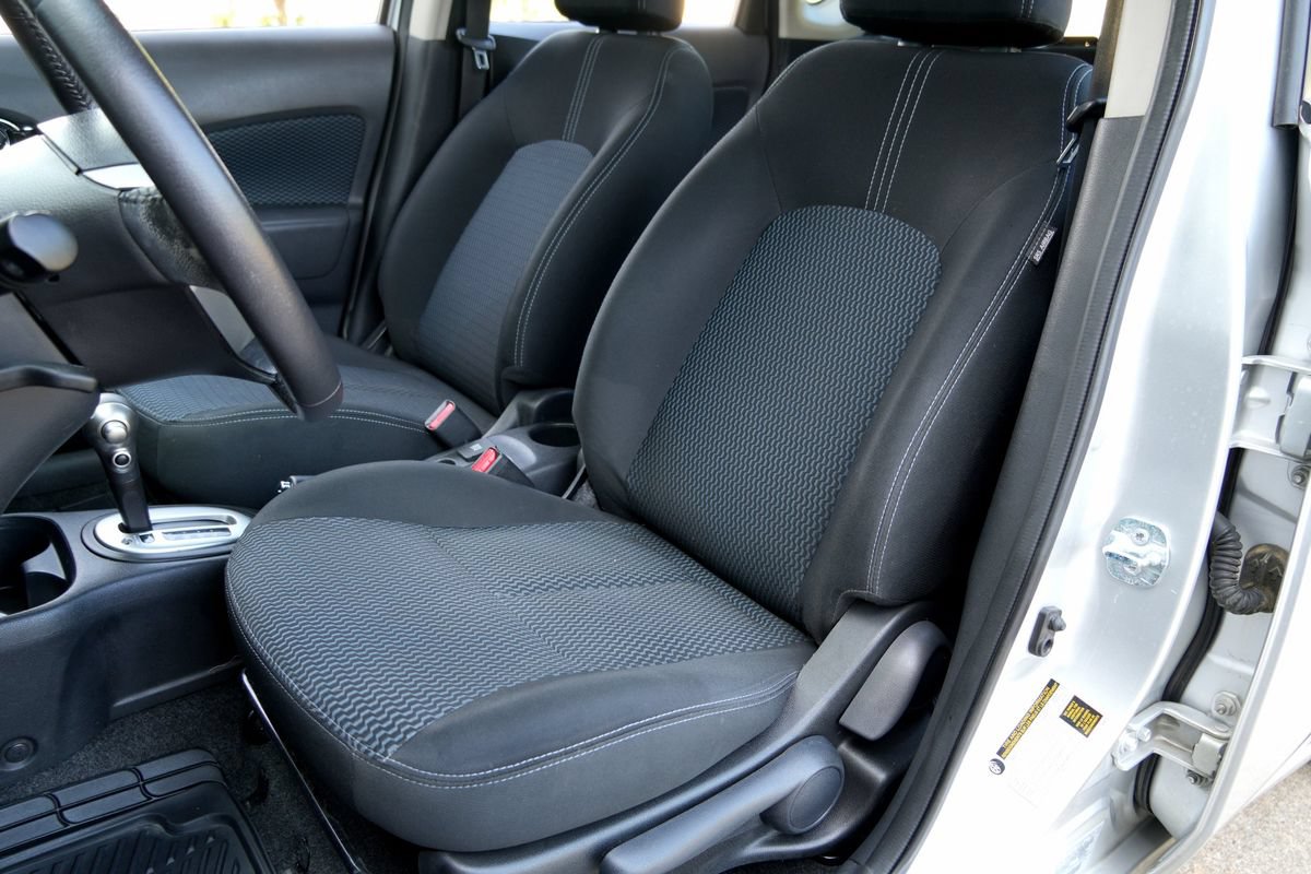 Used 2015 Nissan Versa Note SV FWD image 6